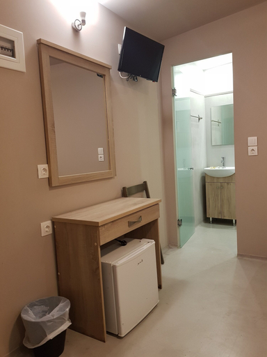 Bathroom 5, Hotel Lux, Attica