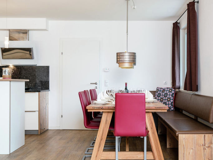 Others 5, Beautiful Apartment Near Ski Area in Salzburg, Zell am See