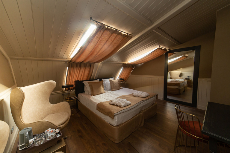 Bedroom 3, Arbat 6 Boutique Hotel, Central