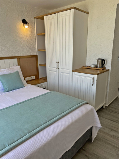 Bedroom 5, Vahide Dalyan, Çeşme