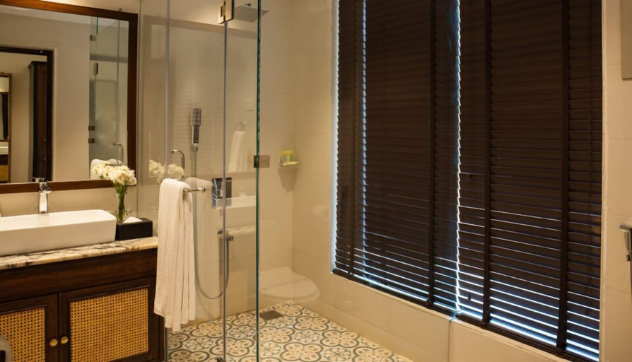 Bathroom 5, Oleander Farms, Raigarh