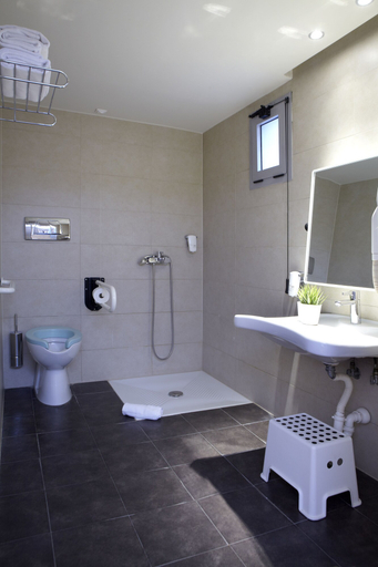 Bathroom 5, Domotel Olympia, Central Macedonia