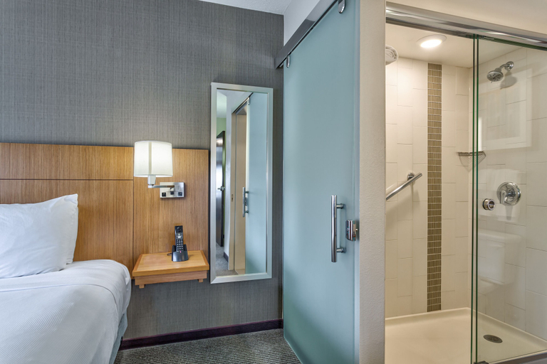 Bedroom 3, Hyatt Place Minneapolis Downtown, Hennepin