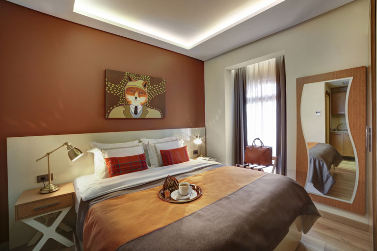 Bedroom 3, The Fox Hotel, Beyoğlu