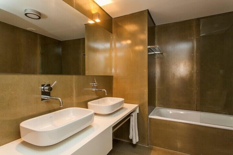 Bathroom 4, LXWay Bairro Alto-Chiado, Lisbon