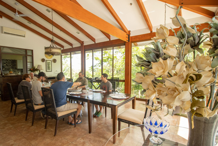 Food & Drinks 5, Rancho Humo Estancia, Nicoya