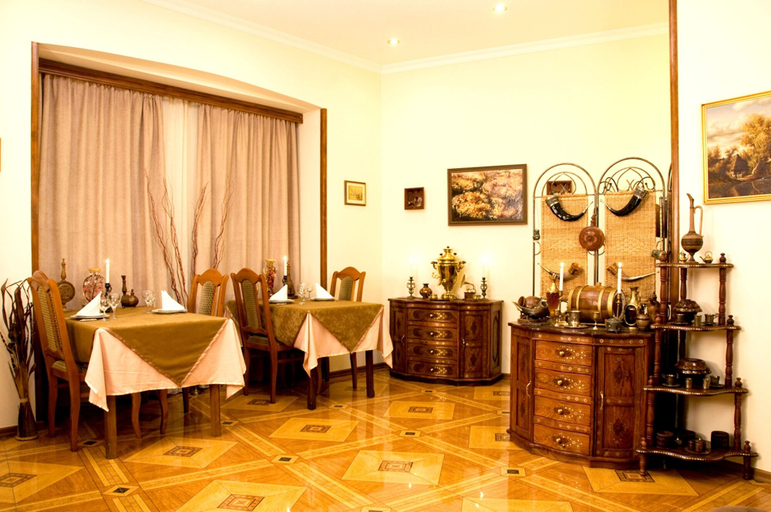 Food & Drinks 4, Hotel British House, Tbilisi