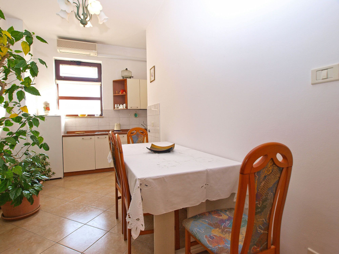 Others 4, Apartment 1202, Medulin