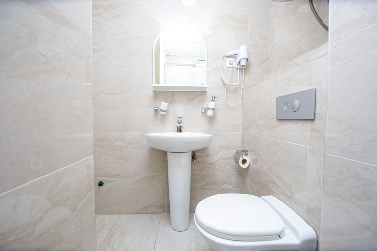 Bathroom 3, Sofija Apartments