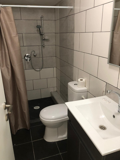 Bathroom 2, Super great apartment from the R&A Group