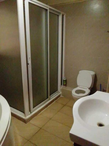 Bathroom 2, Stay.Plus Skyline Executive Apartment, Dagoretti North