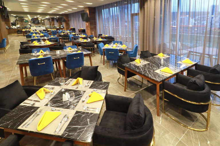 Food & Drinks 5, Hilton Garden Inn Monterrey Obispado, Monterrey