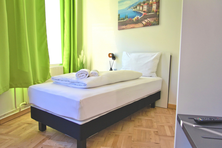 Bedroom 5, bestprice Hotel Aachen Hauptbahnhof, Städteregion Aachen