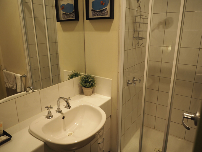 Bathroom 3, Flinders Lane Apartments formally Melbourne City Stays, Melbourne