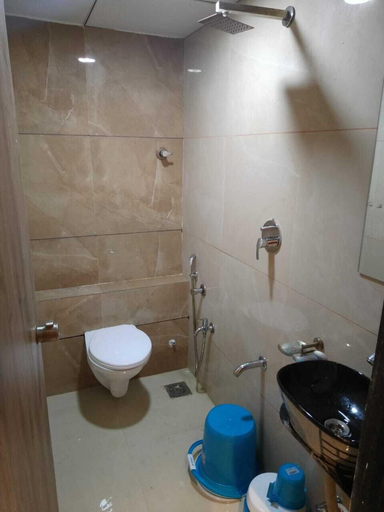 Bathroom 2, Hotel Lotus Villa, Gandhinagar