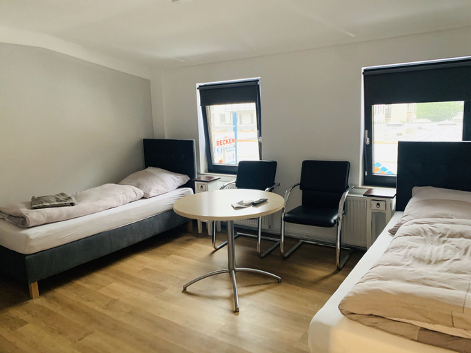Bedroom 3, City Maritim Rooms, Bremerhaven
