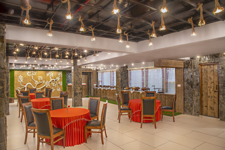Food & Drinks 5, Kanishka Retreat Resort Chail, Solan