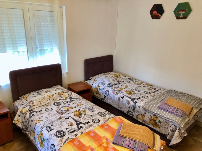 Bedroom 2, Axenia Hotel
