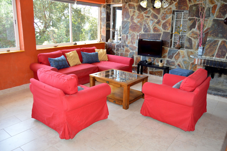 Others 5, Villa Santa Claudia, Girona