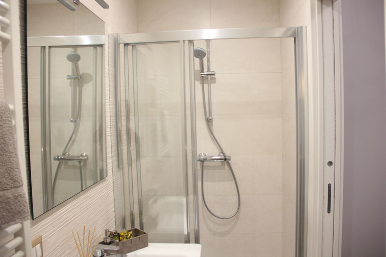Bathroom 4, Matera Guest House, Matera