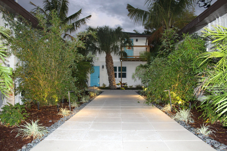 Exterior & Views 2, Siesta Key Palms Resort, Sarasota