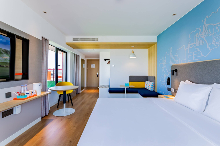 Bedroom 4, Holiday Inn Express HOHHOT EAST STATION by IHG, Hohhot