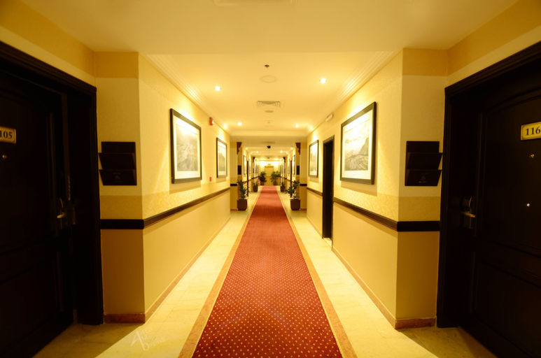 Others 5, Qasr Al Sahab