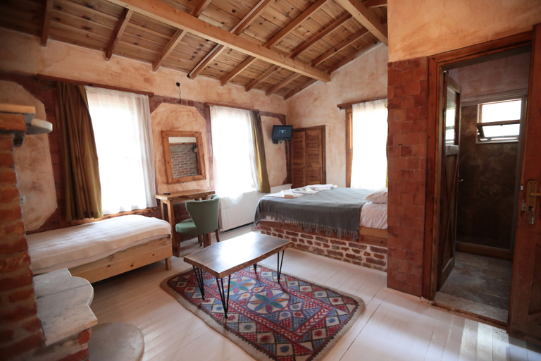 Bedroom 2, Kayserkaya Cottages & Camping, Selçuk