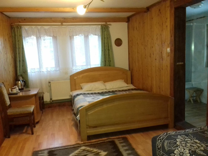 Bedroom 2, Grunyk Guest House, Nadvirnians'kyi