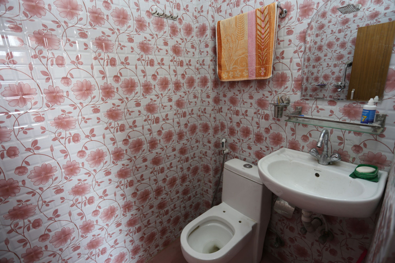 Bathroom 3, Patan Community Homestay, Bagmati