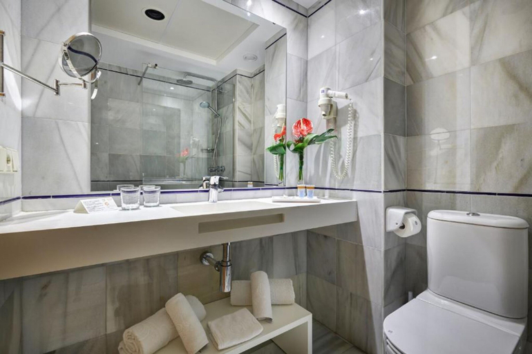 Bathroom 4, Hotel Girasol, Baleares