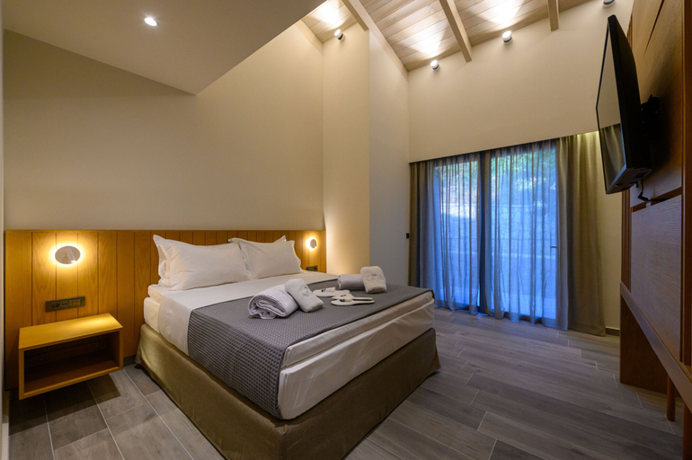 Bedroom 3, DENTHIS, Peloponnese