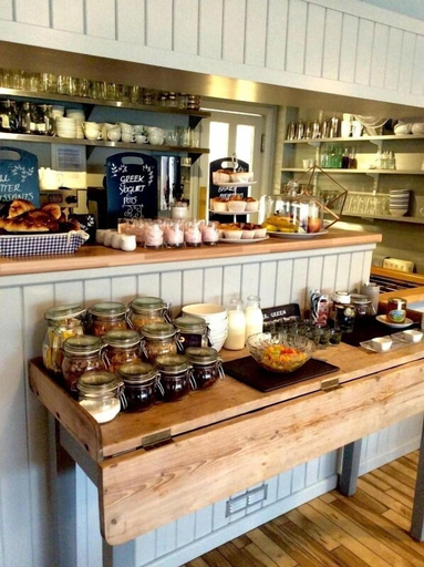 Food & Drinks, The Beach House, West Sussex