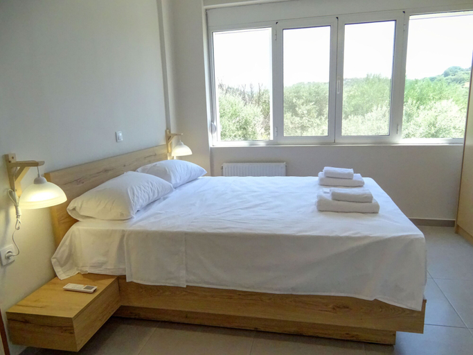 Bedroom 4, Lyrids Apartments, Crete