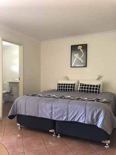 Bedroom 2, Pelican's Nest, Northampton