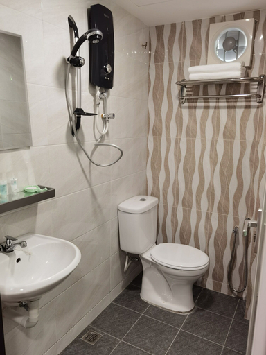 Bedroom 4, Mornings Hotel, Kuala Muda