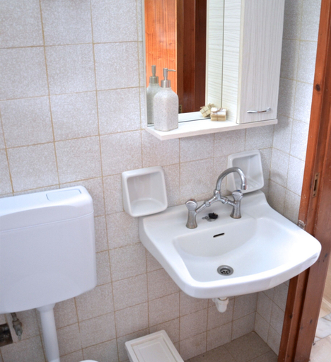 Bathroom 5, Villa Kostas, Ionian Islands