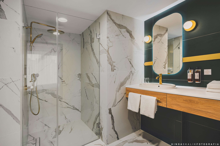 Bathroom 5, Royal Tulip Warsaw Centre, Warsaw
