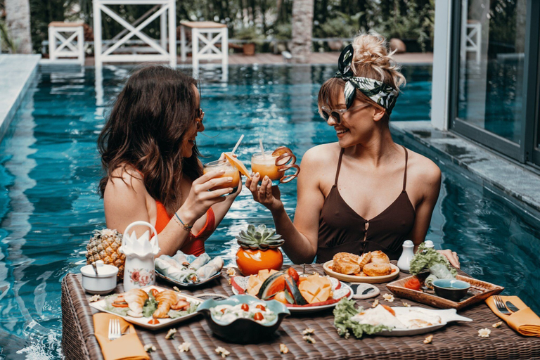 Food & Drinks