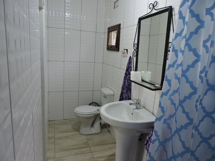 Bathroom 3, Café Zambezi House of Africa - Hostel, Livingstone