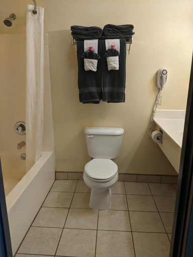 Bathroom 4, Horizon Hotel, Uintah