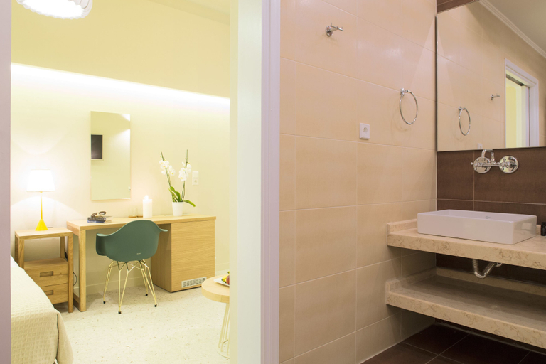 Bathroom 5, Athena Hotel, Peloponnese