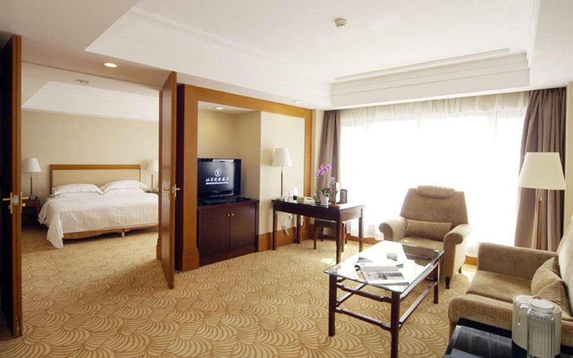 Bedroom 3, Beijing International Hotel, Beijing