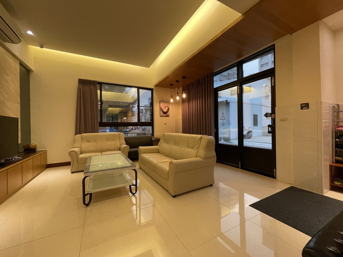 Others 5, Cherry Inn, Penghu