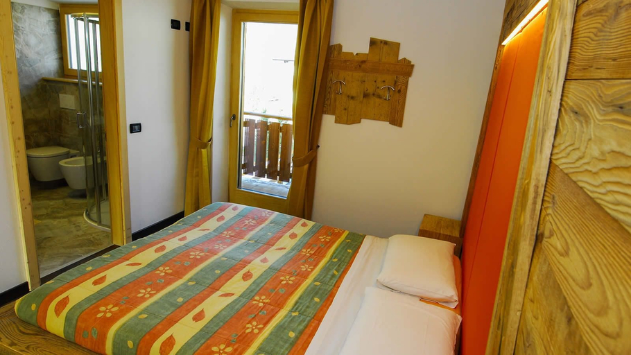 Bedroom 2, Residence Baita Cusini, Sondrio