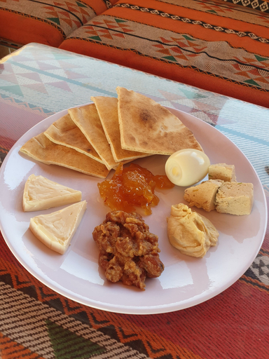 Food & Drinks 5, Salman Zwaidh Camp, Quaira