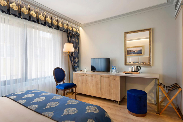 Bedroom 2, Guner Business Hotel, Kadıköy