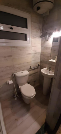 Bathroom 3, Nakhil Residence, Ad-Duqi