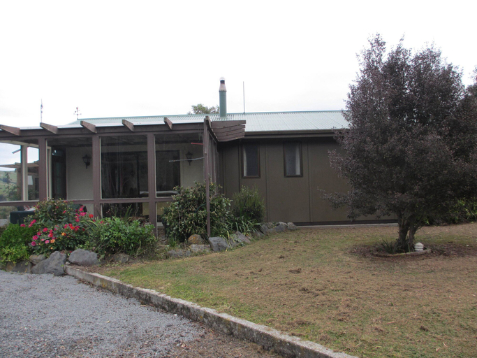 Exterior & Views 2, Catlins Lake Sanctuary, Clutha