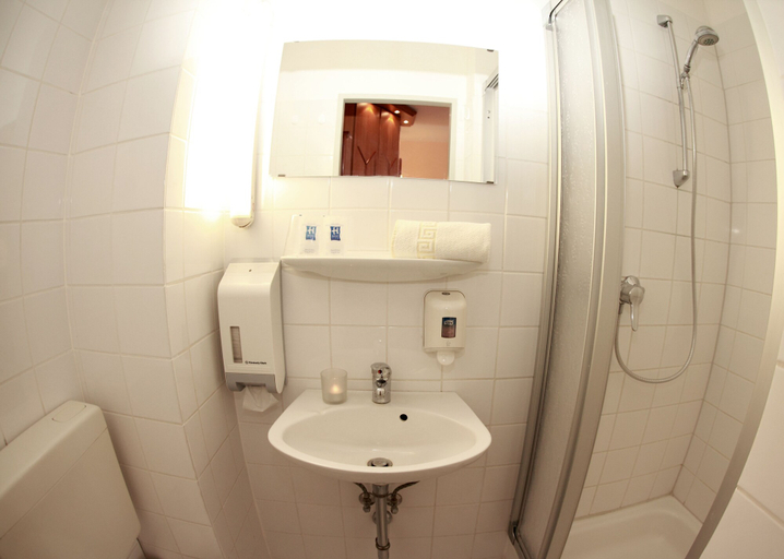 Bathroom 5, Hotel Bertramshof, Nordwestmecklenburg